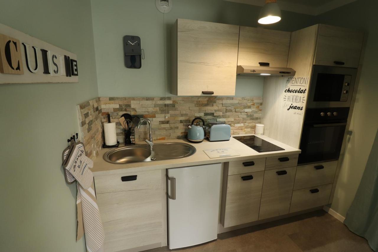 Les Platanes Apartment *
